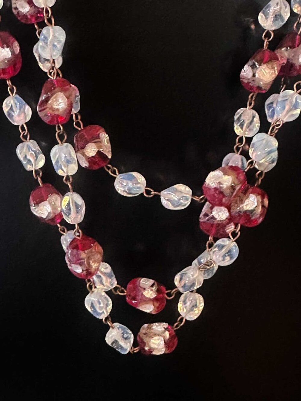 Vintage 1950s Venetian Red and White Murano Foil Glass 3-Strand Beaded Necklace
